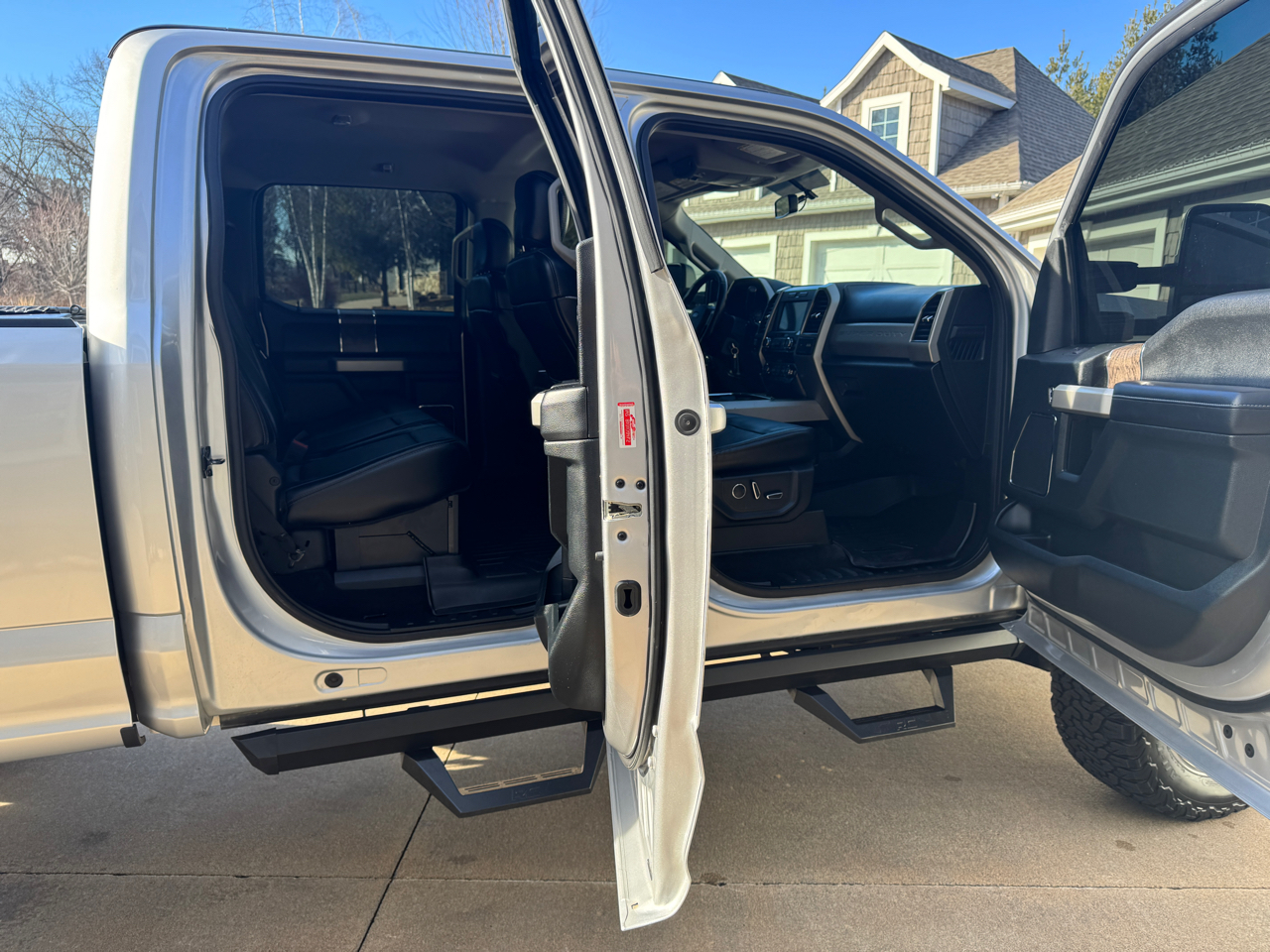 Ford Super Duty F-250 SRW Lariat 4WD Crew Cab 6.75' Box 2018