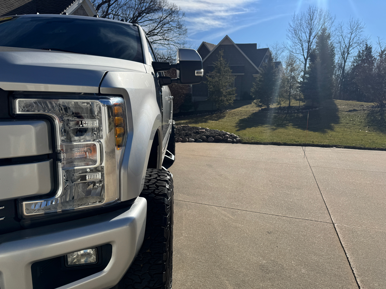 Ford Super Duty F-250 SRW Lariat 4WD Crew Cab 6.75' Box 2018
