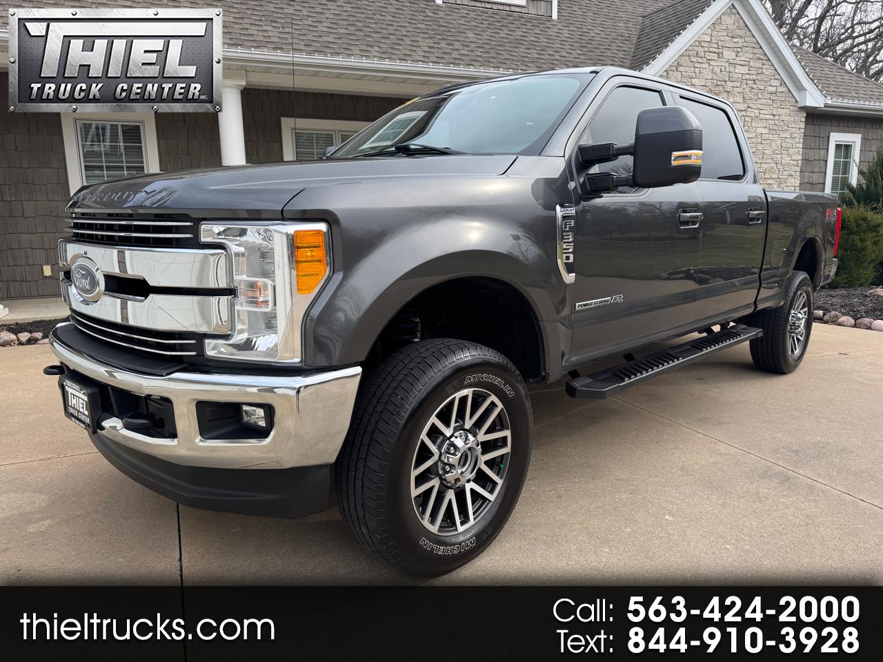 Ford Super Duty F-350 SRW Lariat 4WD Crew Cab 6.75' Box 2017
