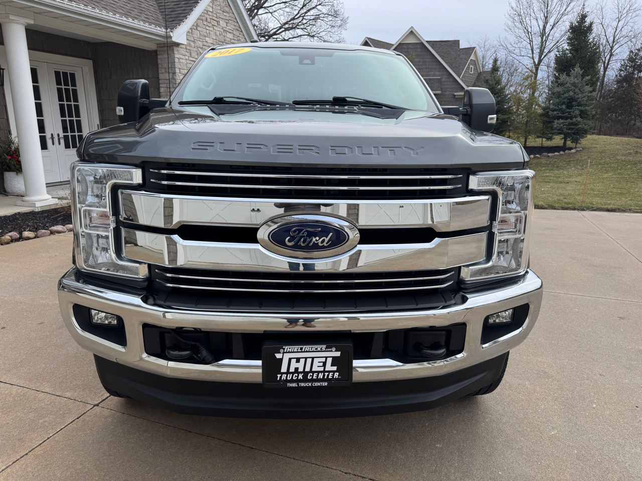 Ford Super Duty F-350 SRW Lariat 4WD Crew Cab 6.75' Box 2017