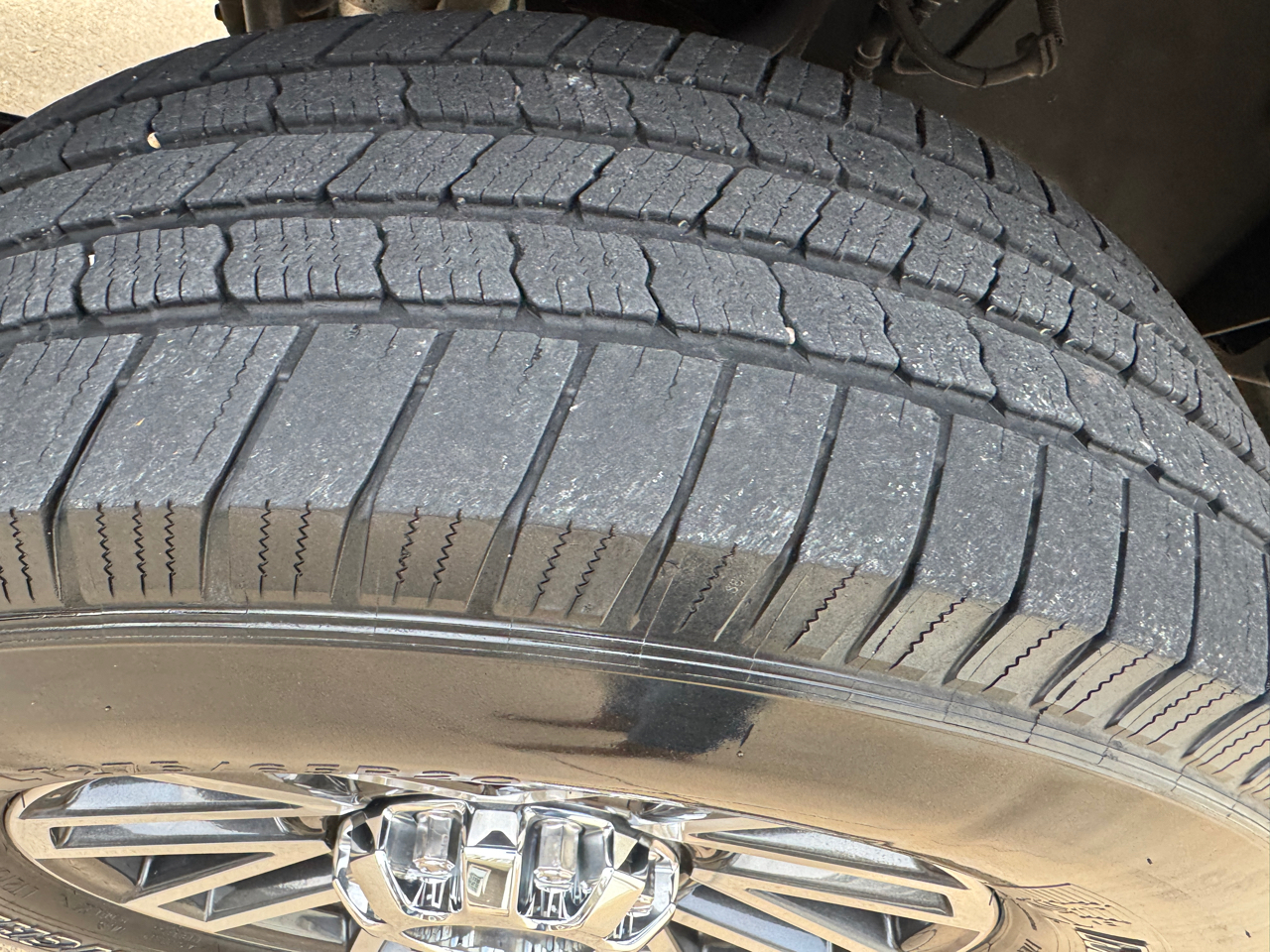 Ford Super Duty F-350 SRW Lariat 4WD Crew Cab 6.75' Box 2017