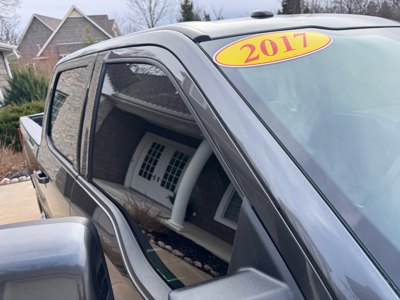 Ford Super Duty F-350 SRW Lariat 4WD Crew Cab 6.75' Box 2017