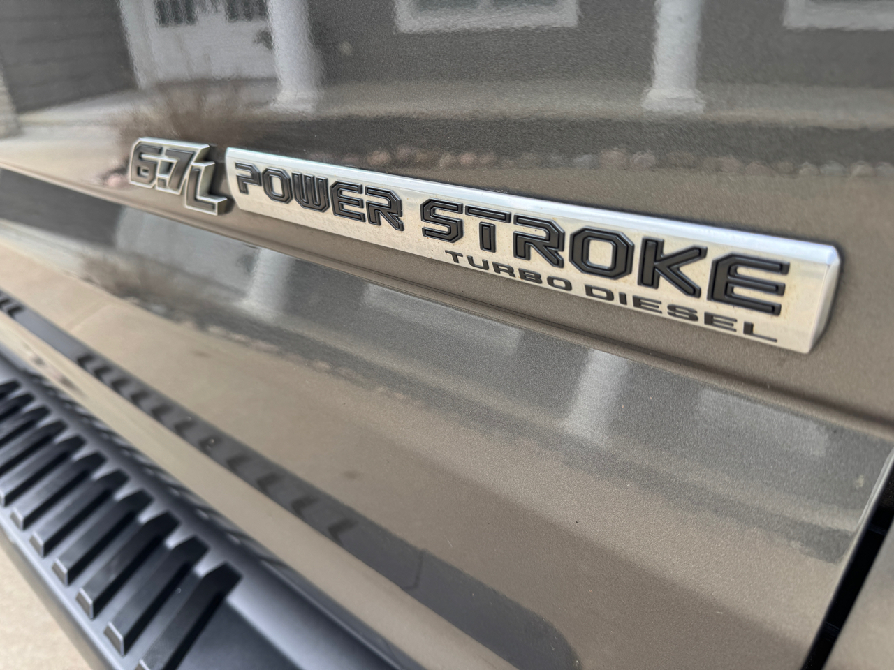 Ford Super Duty F-350 SRW Lariat 4WD Crew Cab 6.75' Box 2017