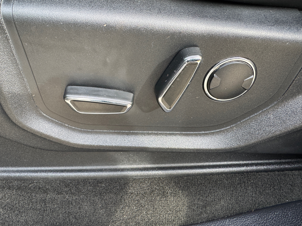 Ford Super Duty F-350 SRW Lariat 4WD Crew Cab 6.75' Box 2017