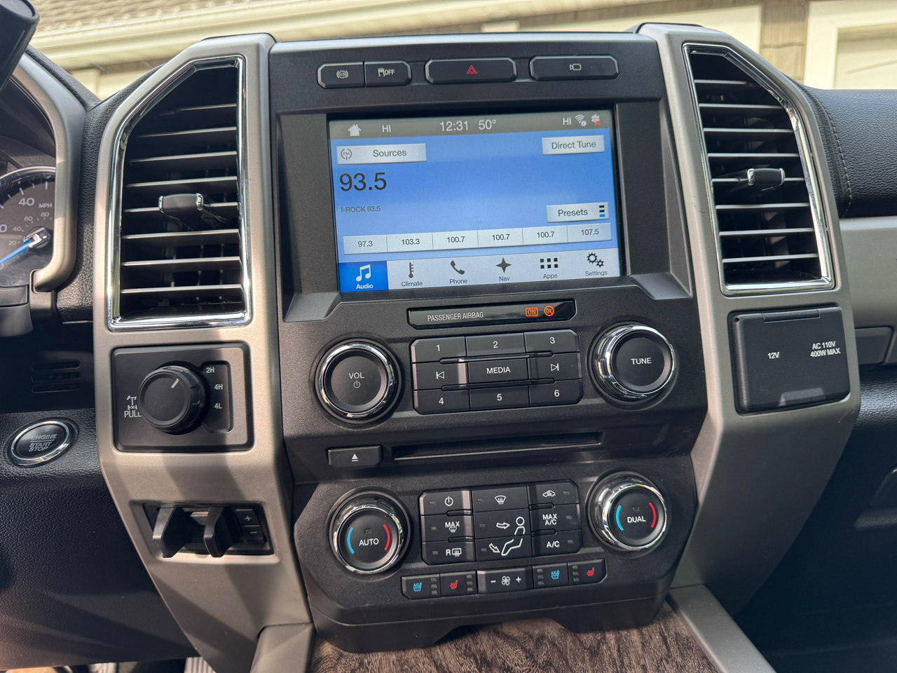 Ford Super Duty F-350 SRW Lariat 4WD Crew Cab 6.75' Box 2017