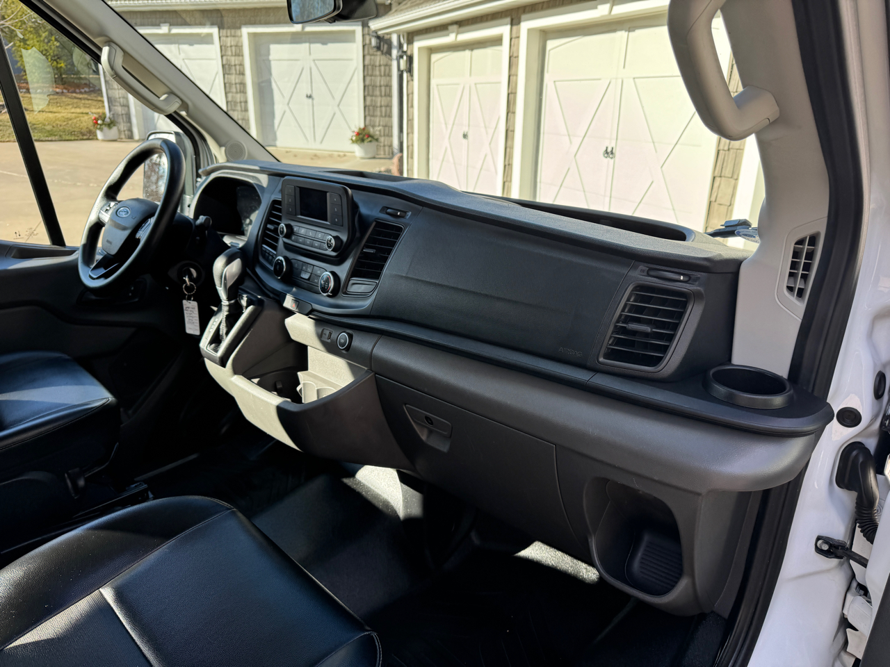 Ford Transit Crew Van T-250 130" Med Rf 9070 GVWR RWD 2020