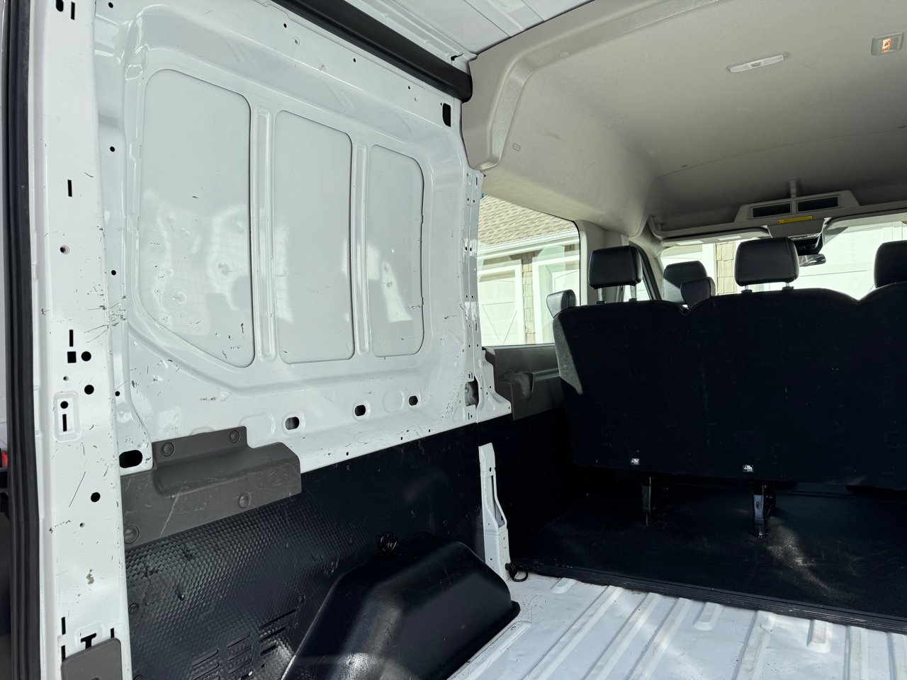 Ford Transit Crew Van T-250 130" Med Rf 9070 GVWR RWD 2020