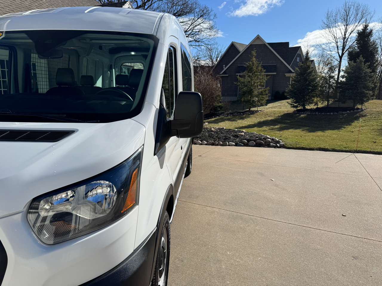 Ford Transit Crew Van T-250 130" Med Rf 9070 GVWR RWD 2020