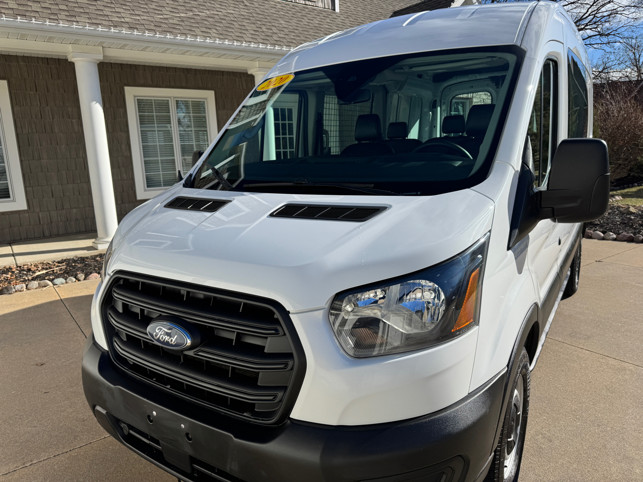 Ford Transit Crew Van T-250 130" Med Rf 9070 GVWR RWD 2020