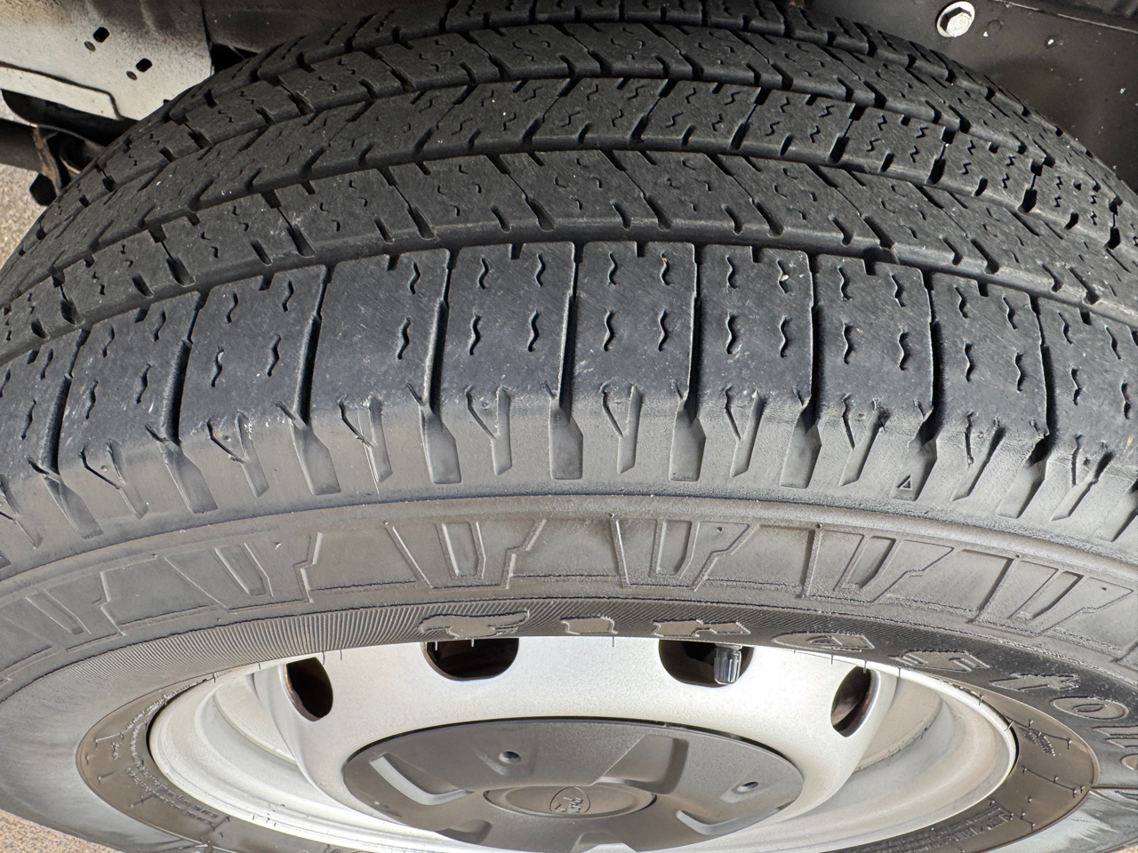 Ford Transit Crew Van T-250 130" Med Rf 9070 GVWR RWD 2020