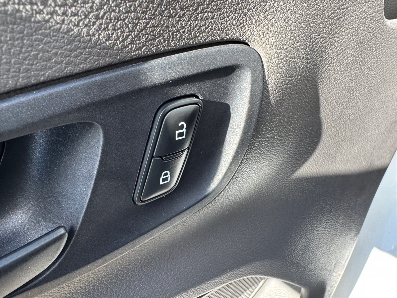 Ford Transit Crew Van T-250 130" Med Rf 9070 GVWR RWD 2020