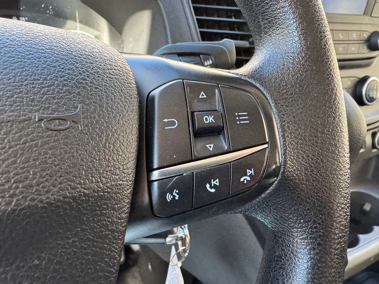 Ford Transit Crew Van T-250 130" Med Rf 9070 GVWR RWD 2020