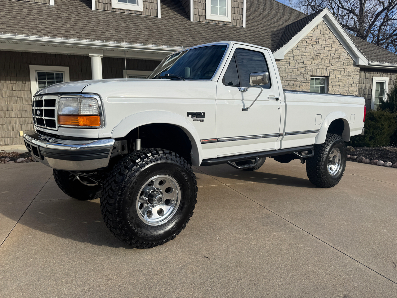 Ford F-350 Reg Cab 133.0" WB 4WD 1996