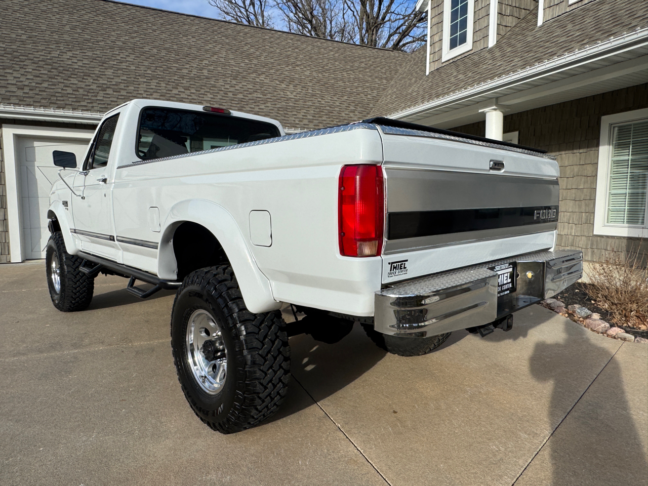 Ford F-350 Reg Cab 133.0" WB 4WD 1996