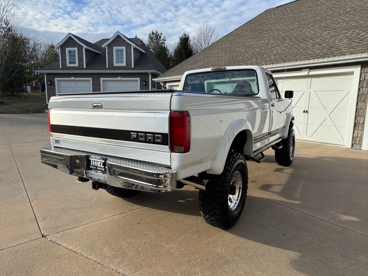 Ford F-350 Reg Cab 133.0" WB 4WD 1996