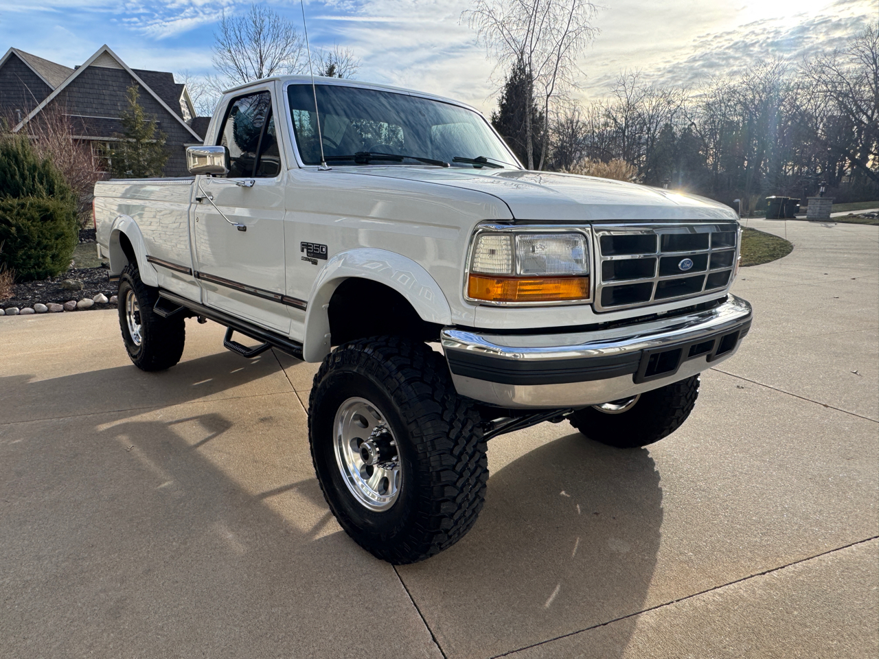 Ford F-350 Reg Cab 133.0" WB 4WD 1996