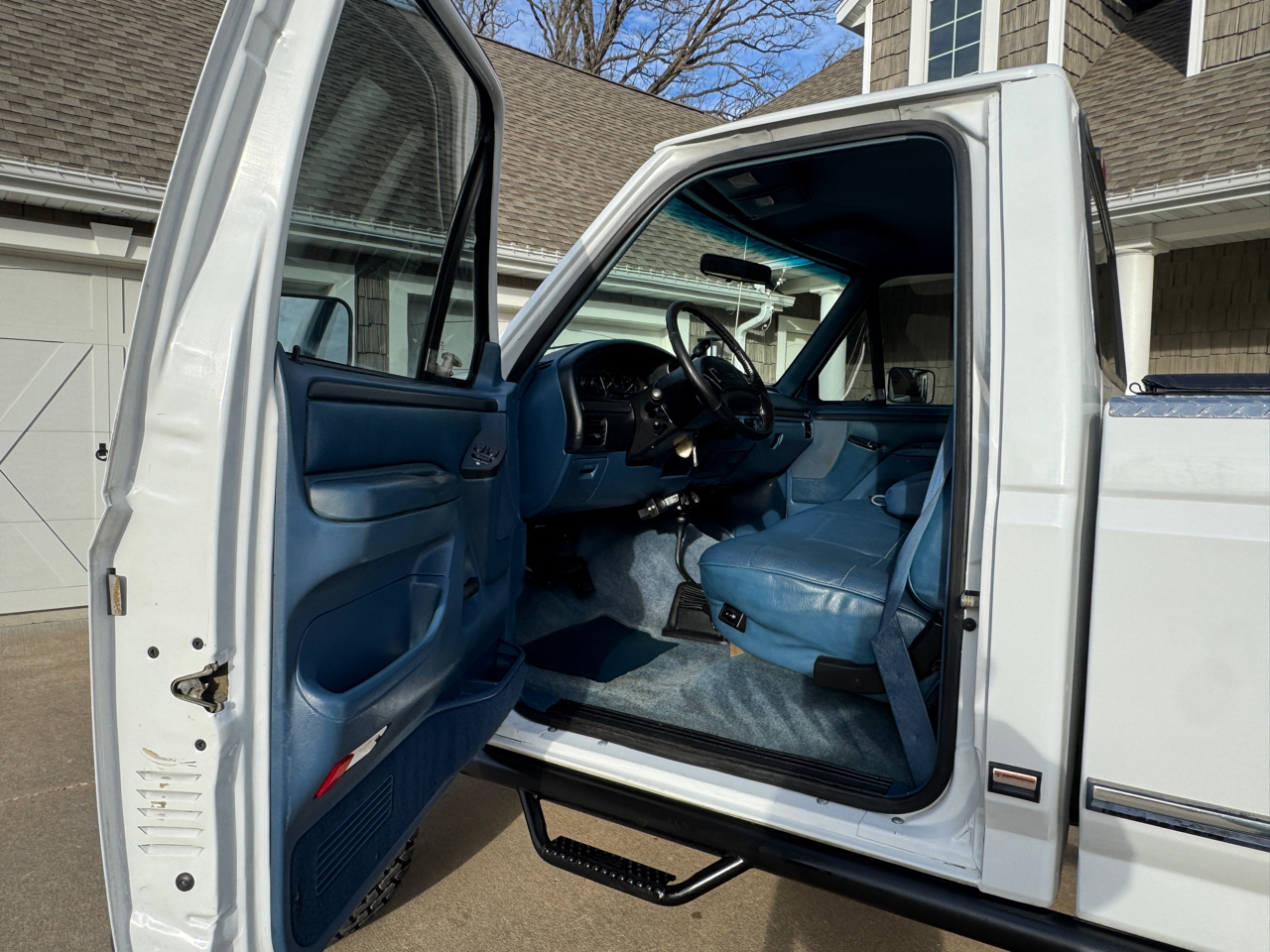 Ford F-350 Reg Cab 133.0" WB 4WD 1996