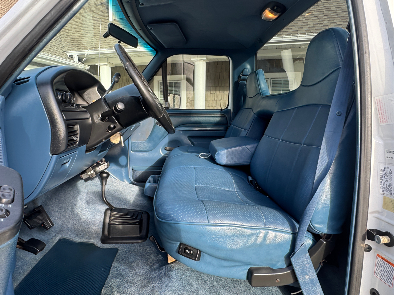 Ford F-350 Reg Cab 133.0" WB 4WD 1996