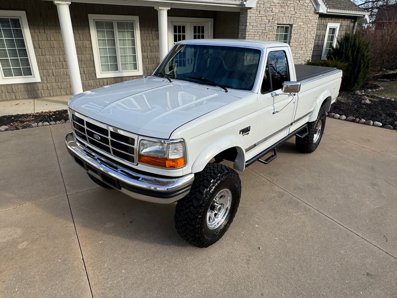 Ford F-350 Reg Cab 133.0" WB 4WD 1996