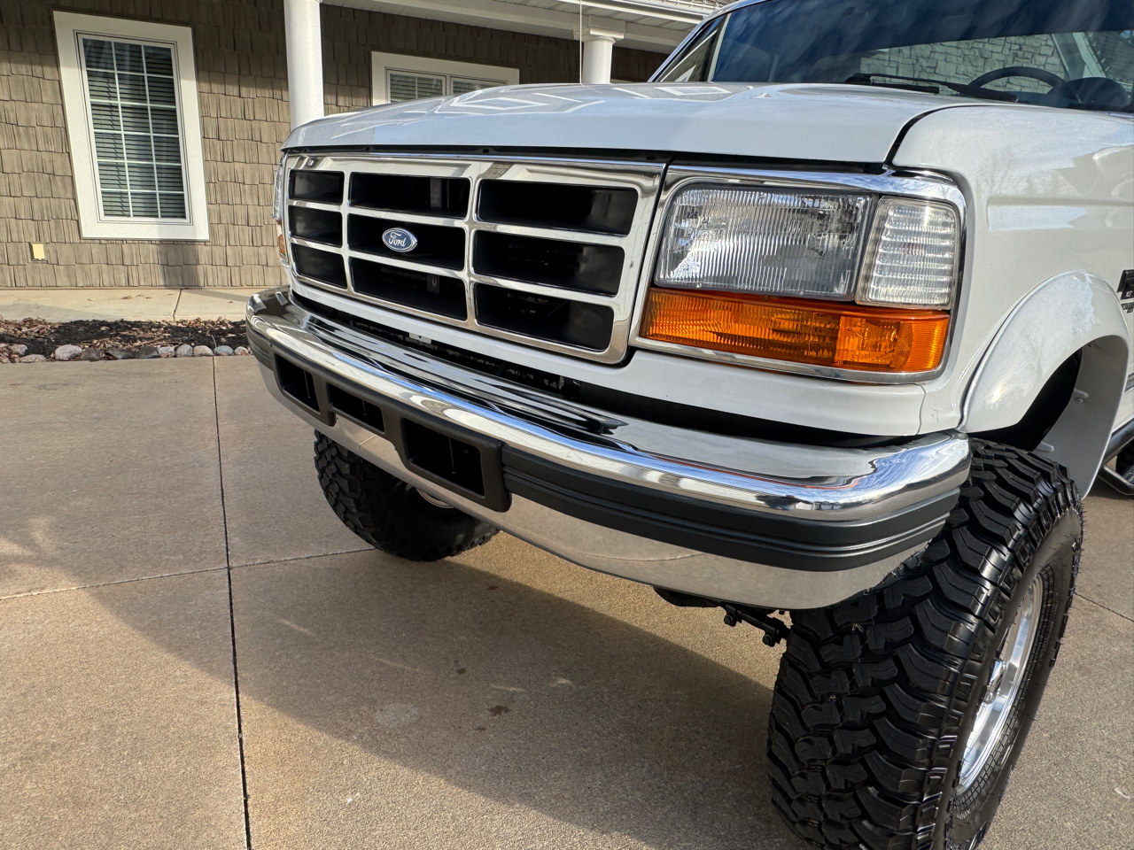 Ford F-350 Reg Cab 133.0" WB 4WD 1996