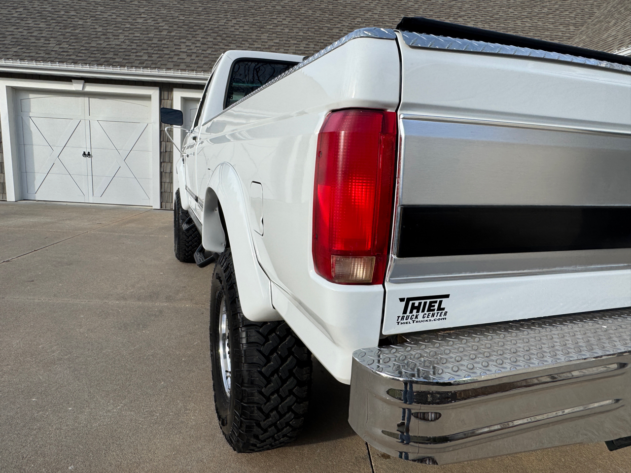 Ford F-350 Reg Cab 133.0" WB 4WD 1996