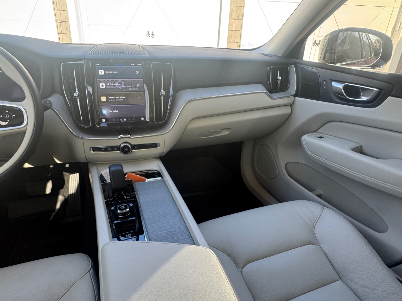 Volvo XC60 B5 AWD Plus Dark Theme 2023