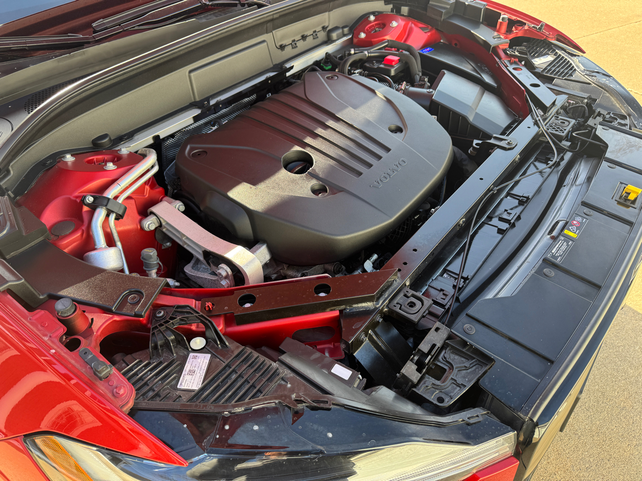 Volvo XC60 B5 AWD Plus Dark Theme 2023