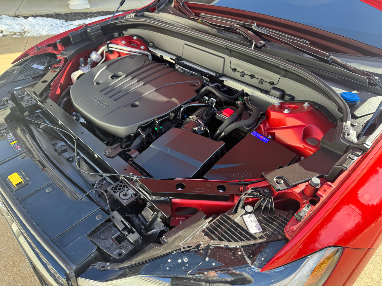 Volvo XC60 B5 AWD Plus Dark Theme 2023