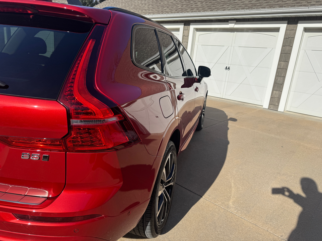 Volvo XC60 B5 AWD Plus Dark Theme 2023