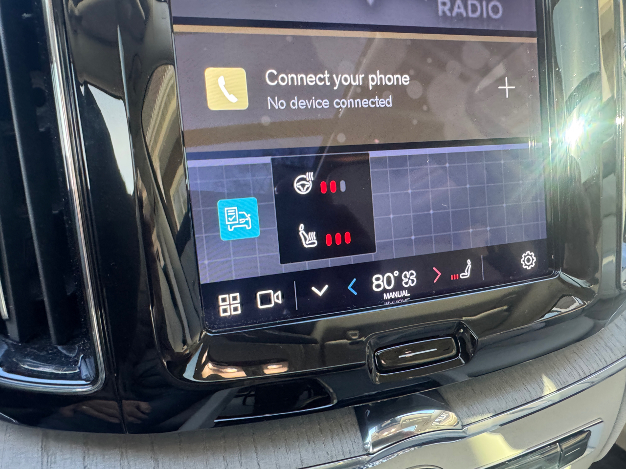 Volvo XC60 B5 AWD Plus Dark Theme 2023