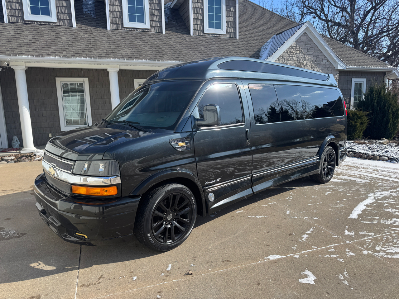 Chevrolet Express Cargo Van RWD 2500 155" 2019
