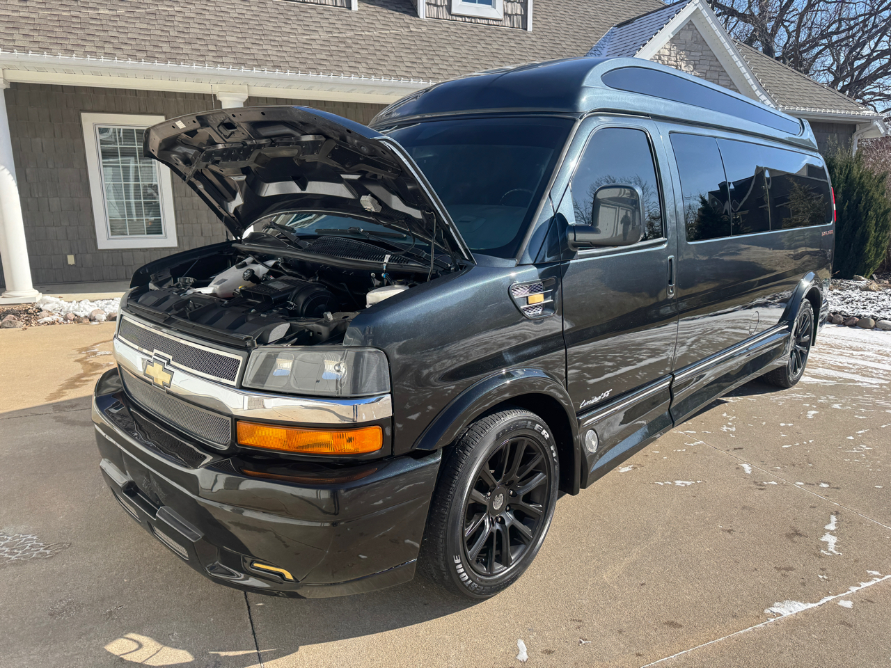 Chevrolet Express Cargo Van RWD 2500 155" 2019