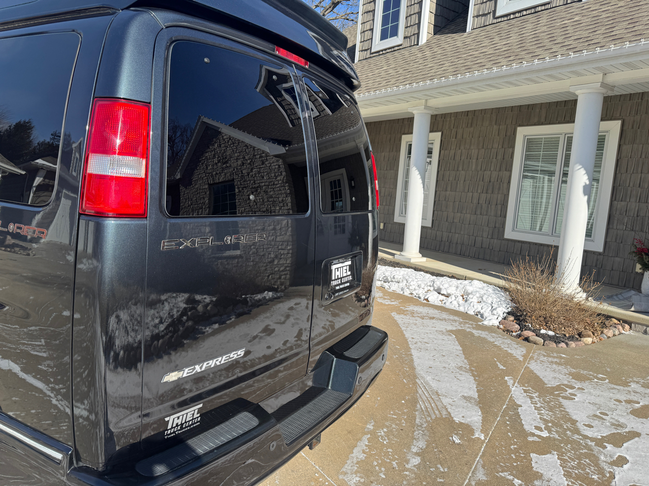 Chevrolet Express Cargo Van RWD 2500 155" 2019