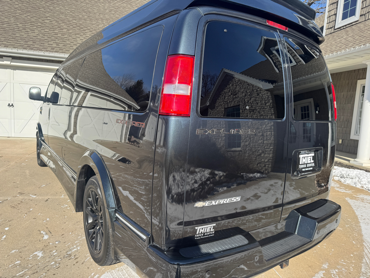 Chevrolet Express Cargo Van RWD 2500 155" 2019