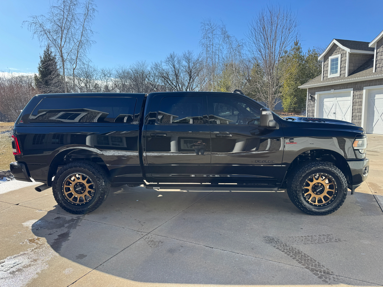 RAM 2500 Laramie 4x4 Crew Cab 6'4" Box 2023