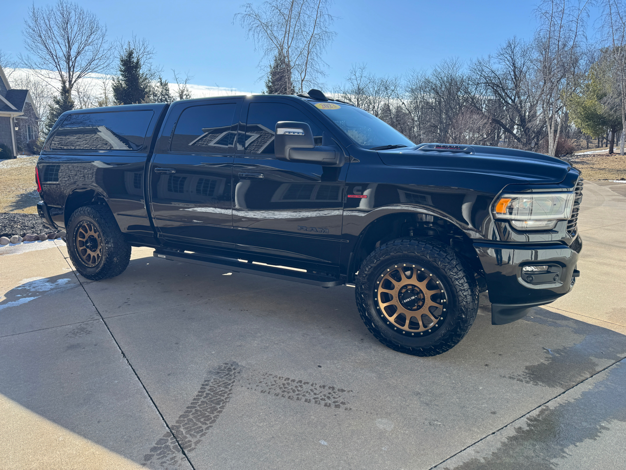 RAM 2500 Laramie 4x4 Crew Cab 6'4" Box 2023