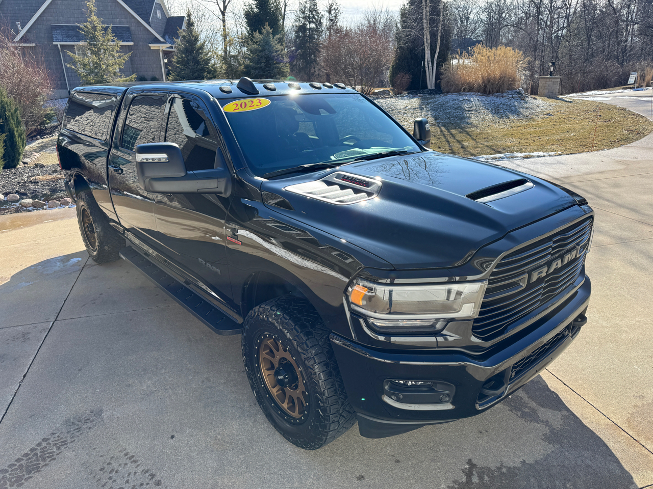 RAM 2500 Laramie 4x4 Crew Cab 6'4" Box 2023