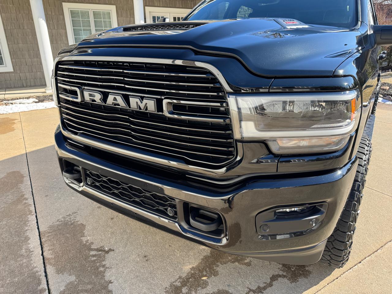 RAM 2500 Laramie 4x4 Crew Cab 6'4" Box 2023