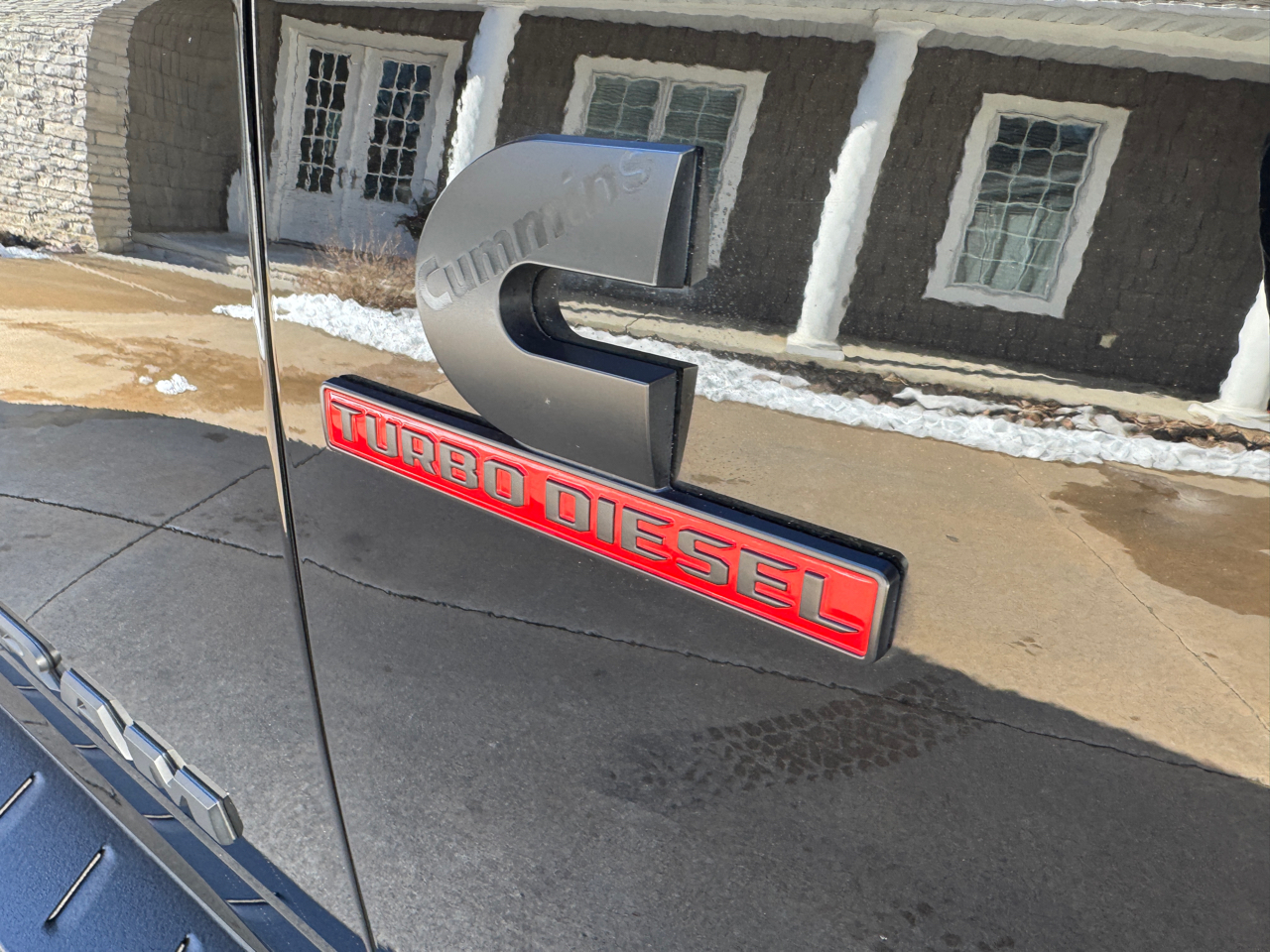 RAM 2500 Laramie 4x4 Crew Cab 6'4" Box 2023