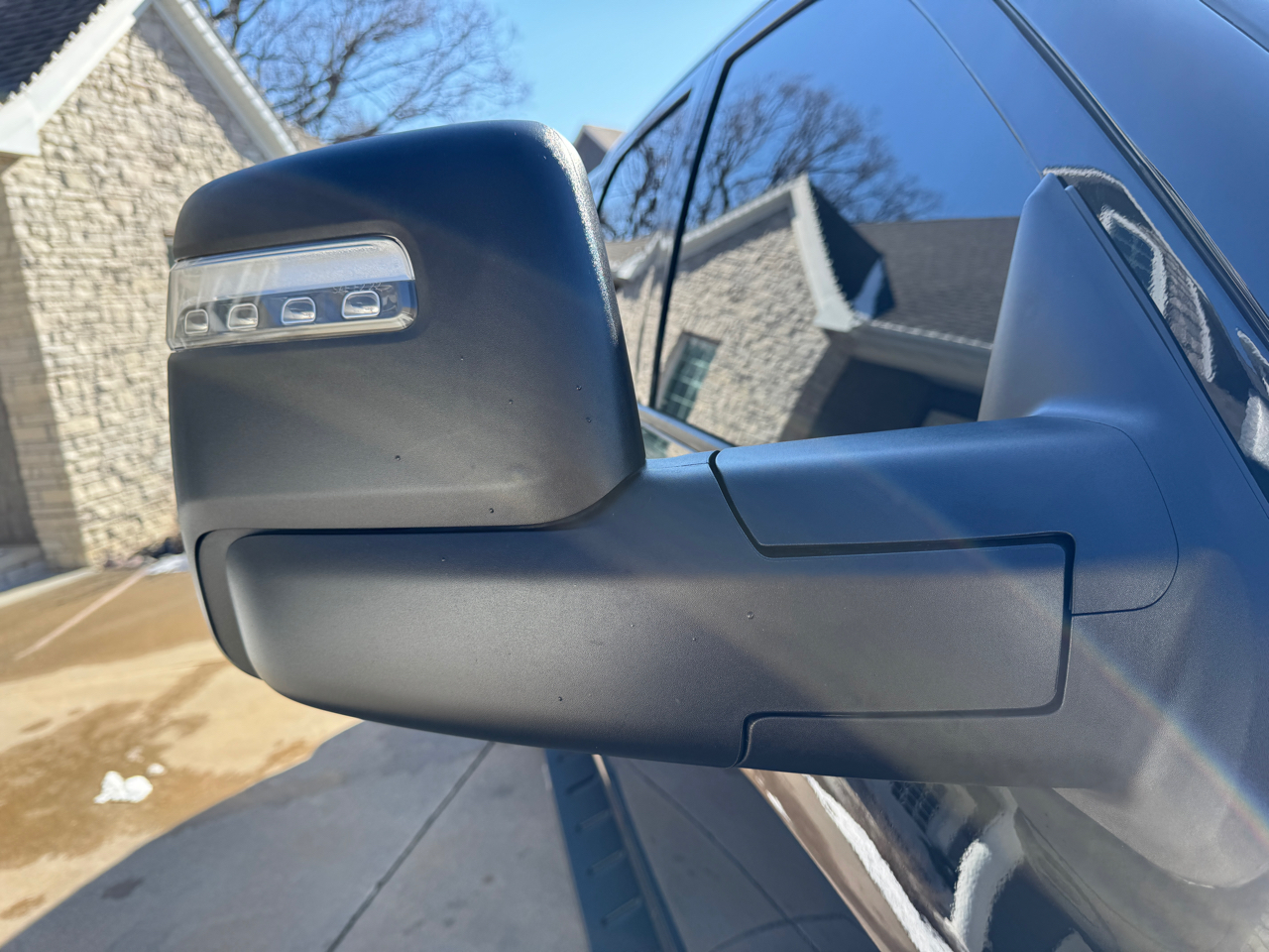 RAM 2500 Laramie 4x4 Crew Cab 6'4" Box 2023