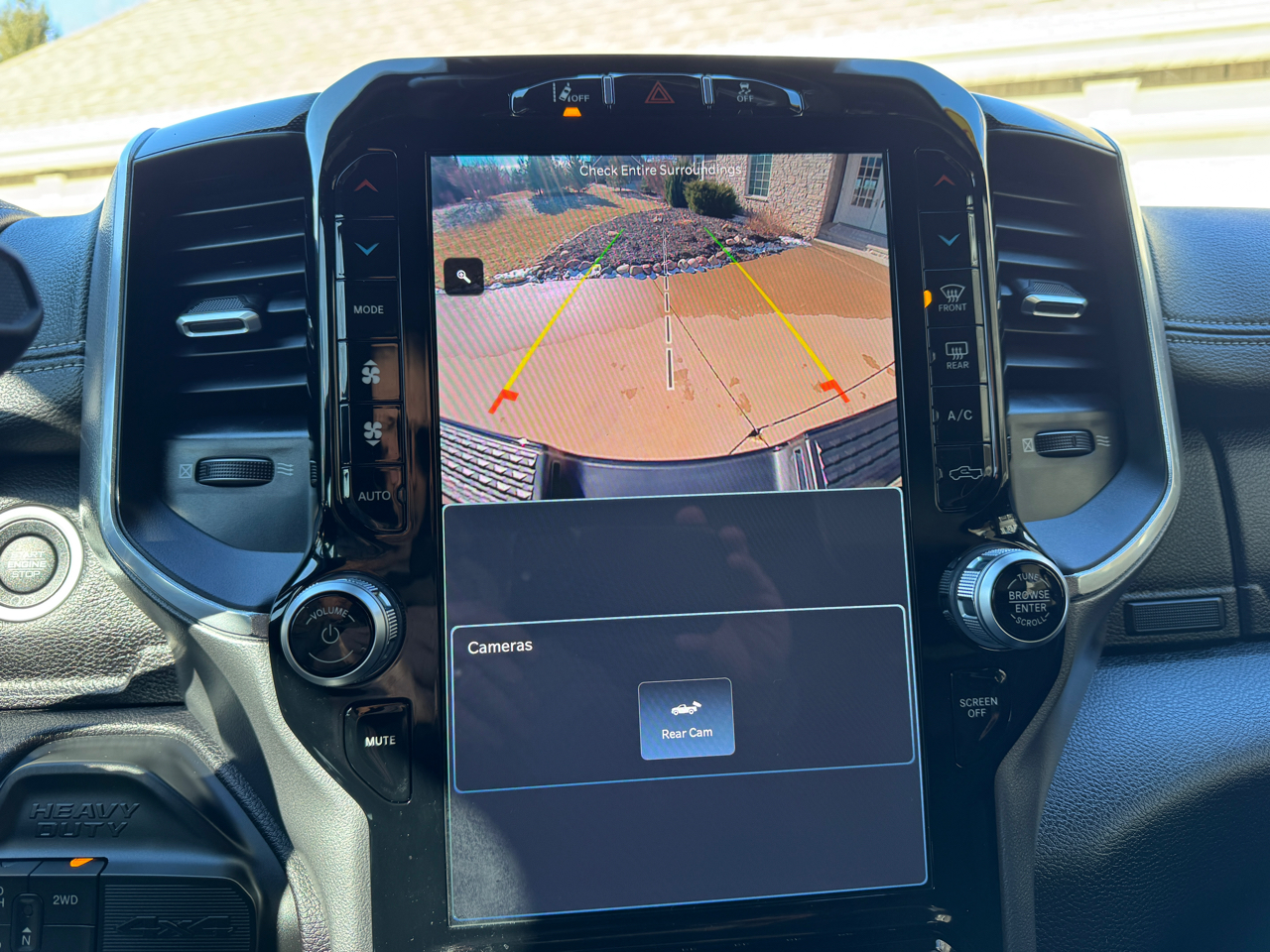 RAM 2500 Laramie 4x4 Crew Cab 6'4" Box 2023