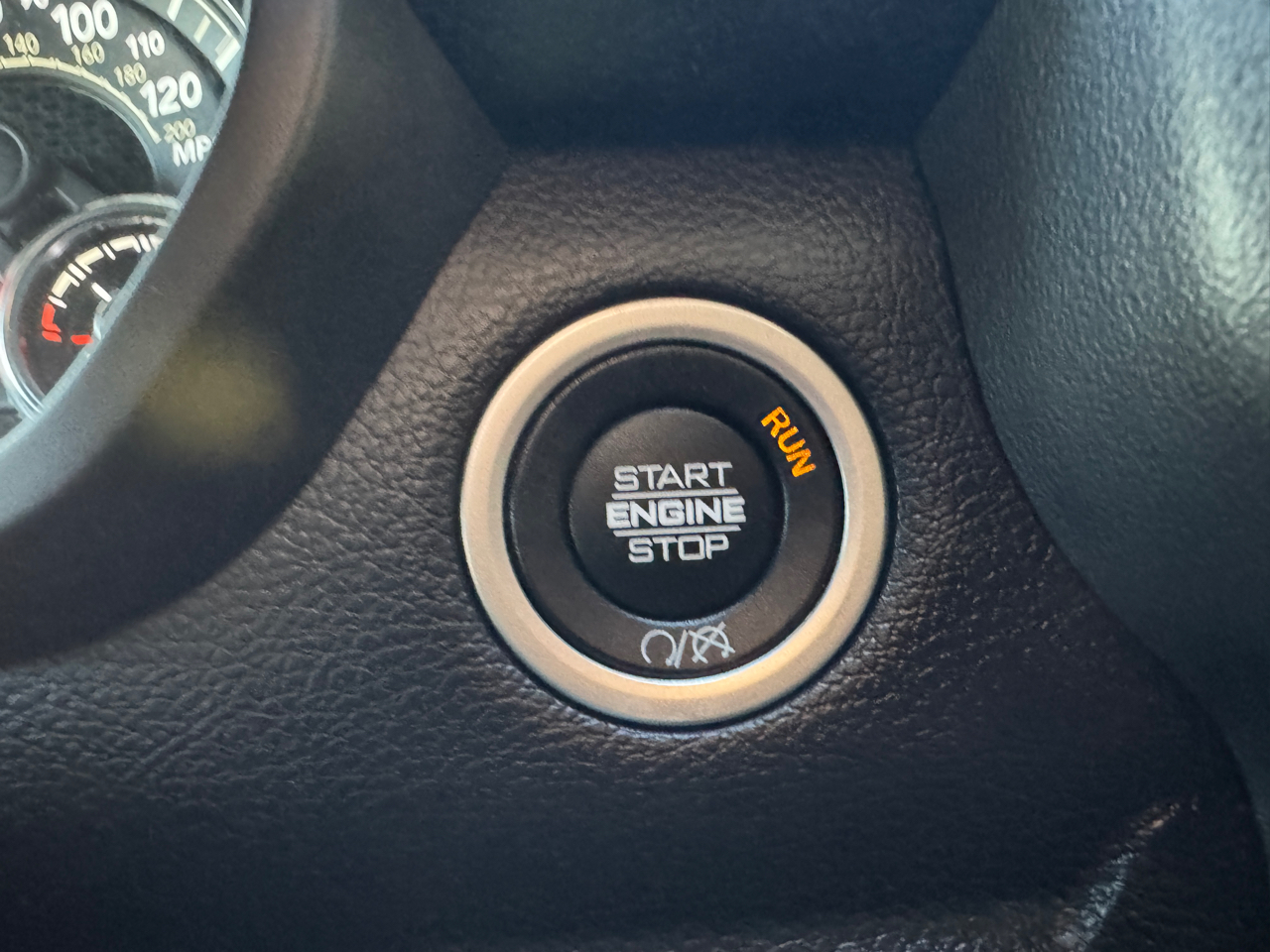 RAM 2500 Laramie 4x4 Crew Cab 6'4" Box 2023