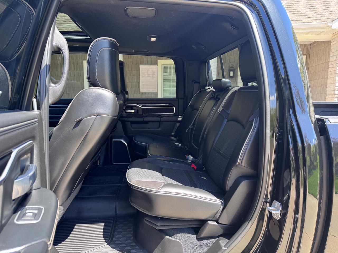 RAM 2500 Laramie 4x4 Crew Cab 6'4" Box 2023
