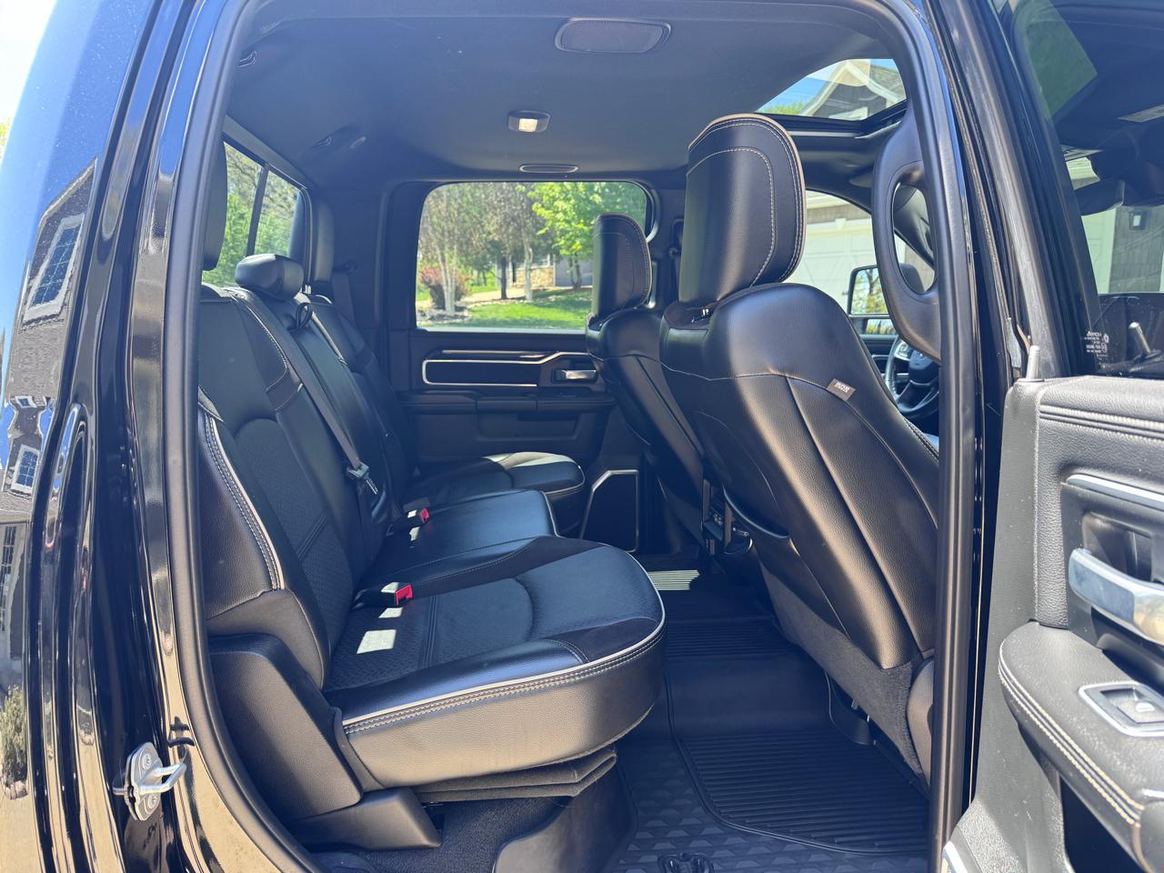 RAM 2500 Laramie 4x4 Crew Cab 6'4" Box 2023