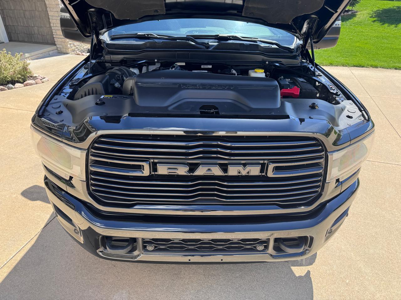 RAM 2500 Laramie 4x4 Crew Cab 6'4" Box 2023