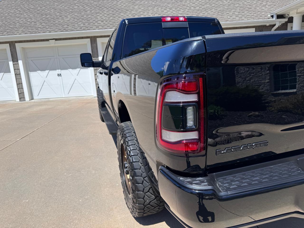 RAM 2500 Laramie 4x4 Crew Cab 6'4" Box 2023