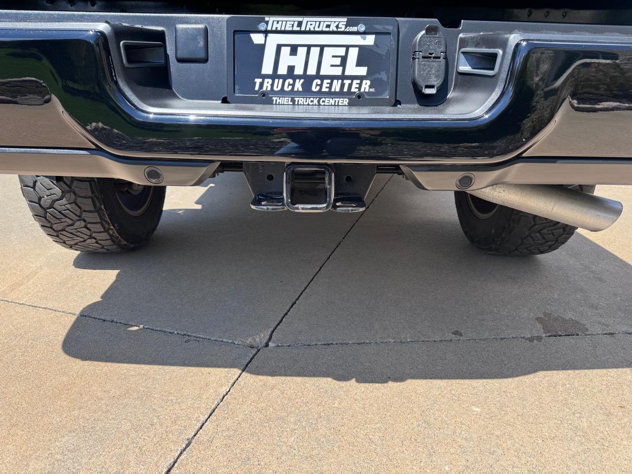 RAM 2500 Laramie 4x4 Crew Cab 6'4" Box 2023