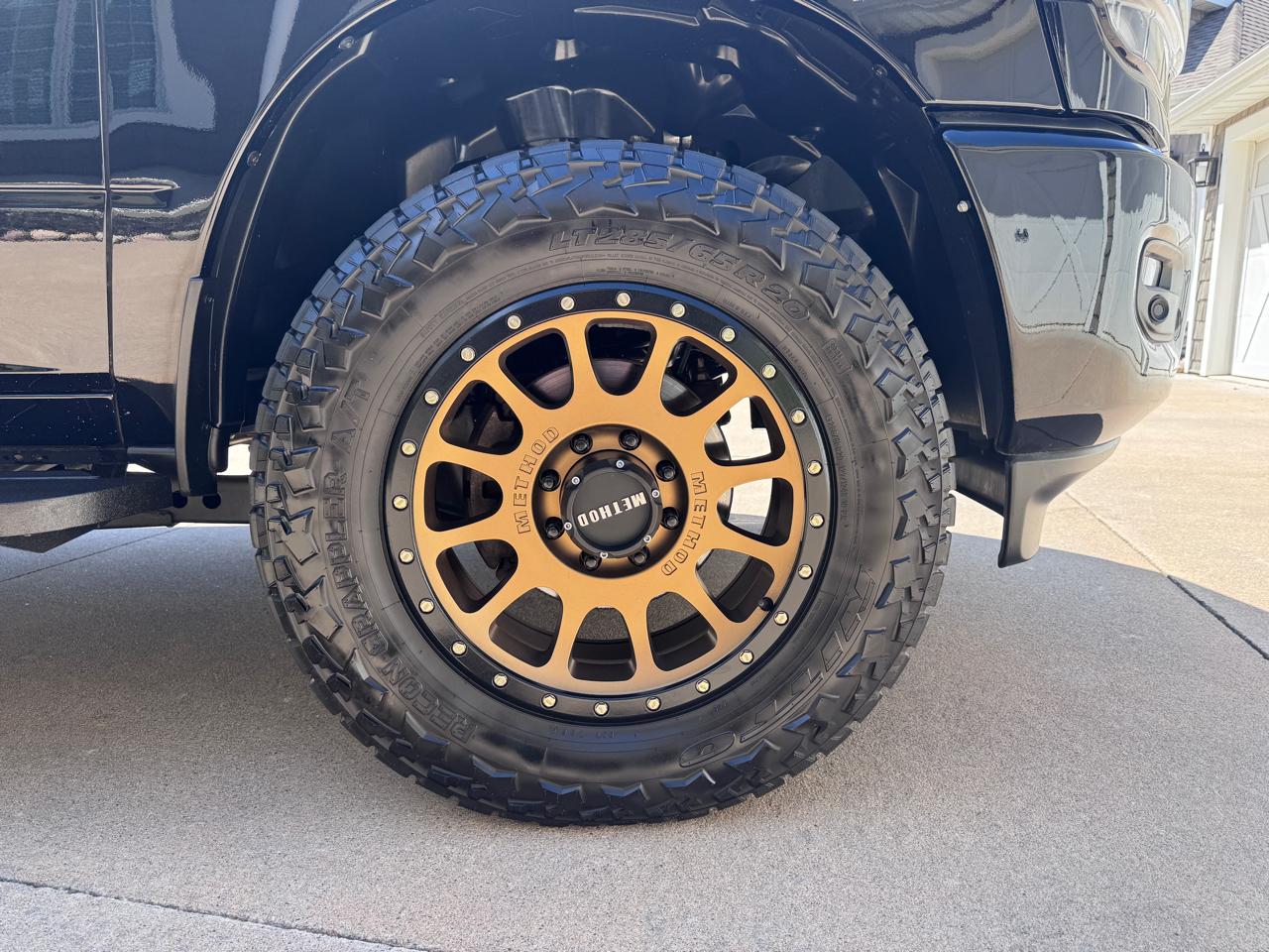 RAM 2500 Laramie 4x4 Crew Cab 6'4" Box 2023