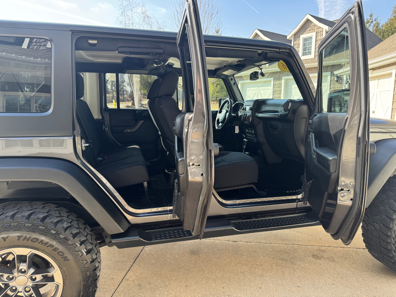 Jeep Wrangler Unlimited 4WD 4dr Sport 2016