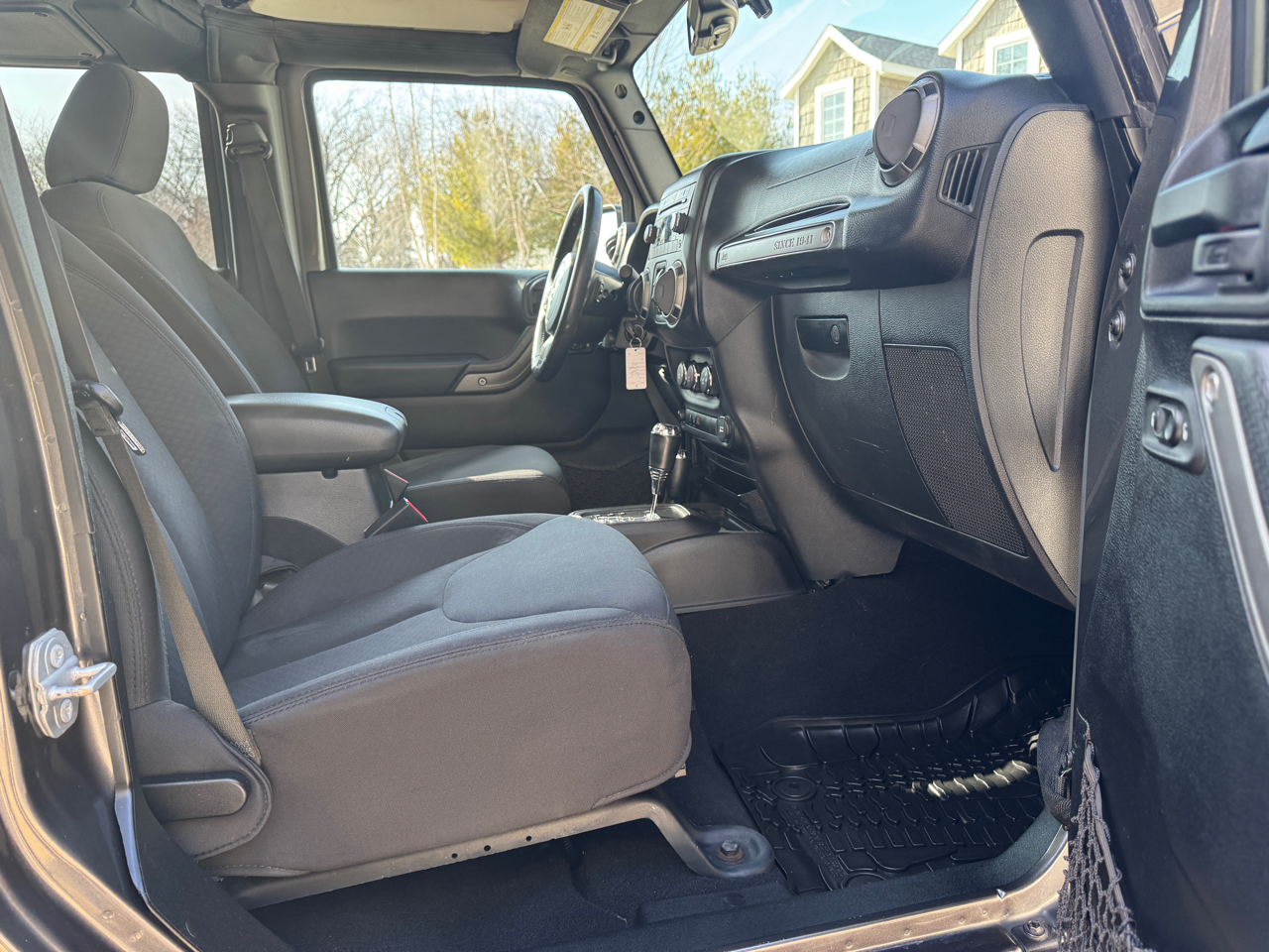 Jeep Wrangler Unlimited 4WD 4dr Sport 2016